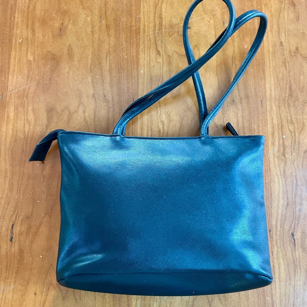 Vintage 1980’s Black and White Pebbled Leather Cross-Accent Checker Shoulder Bag - Picture 2 of 14